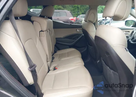 2017 Hyundai Santa Fe Sport 2.4L z USA, uszkodzony, nr VIN 5NMZUDLB1HH034699